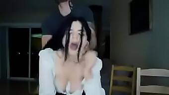 Chica No Identificada En Video Casero