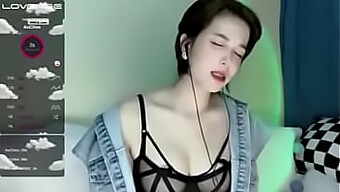 Tiaodan'S Performance On Webcam Left Viewers In Disbelief And Arousal