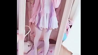 Kanna'S Solo Cosplay En Vingersessie