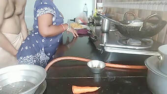 Seductive Indian Housewife Eagerly Receives A Hard Fuck From A Big Cock