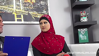 Sexy Lawyer Enjoys Oral And Vaginal Sex With Muslim Milf