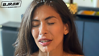 Kemahiran Deepthroat Heather Vahn Yang Kecil Dalam Gaya Gonzoe Bjraw