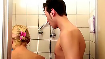 Kada Love, Una Milf Alemana, Asiste A Su Hijastro En La Ducha Y Lo Seduce Con Avances Sexuales