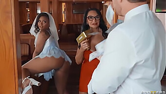 Rita Daniels, Caitlin Bell Y Avery Jane Protagonizan Un Video Caliente Sobre Sexo Temático De Bodas. ¡no Te Lo Pierdas!