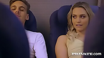 El Primer Vuelo De Mia Malkova Con Privado: Una Aventura De Mamadas Y Folladas Anales